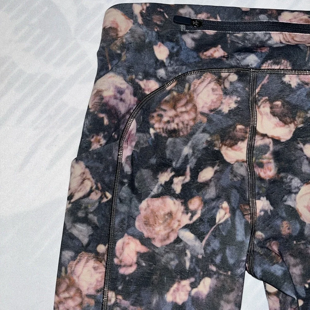 Lululemon Speed Up Tights Frosted Rose Multi Dark Floral 2 Pockets Size 2